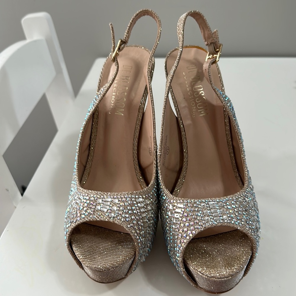 Nude sparkle heels